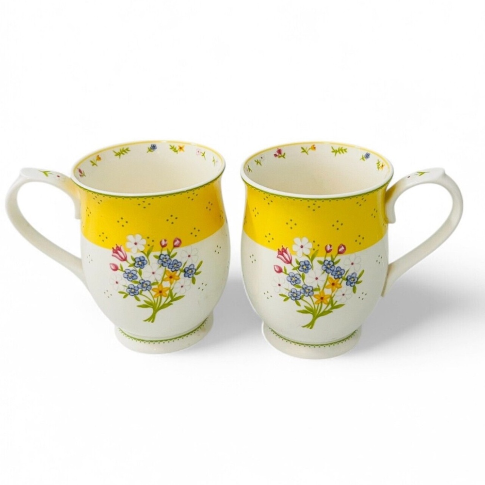 NWOT Hankook Fine Bone China Floral Mugs (set of 2)